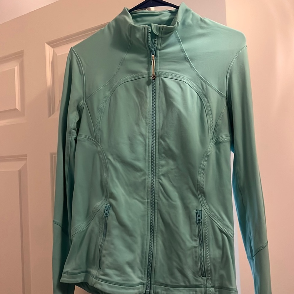 Lululemon Define Jacket Aqua color. Size 6